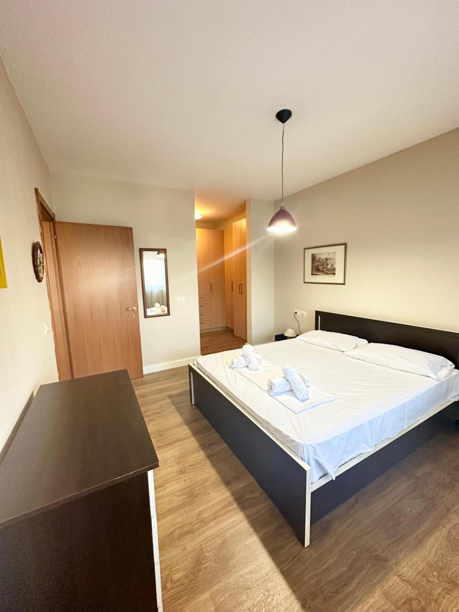 Kk Apartment Air Albania-Centrally Located Tirana Exterior foto